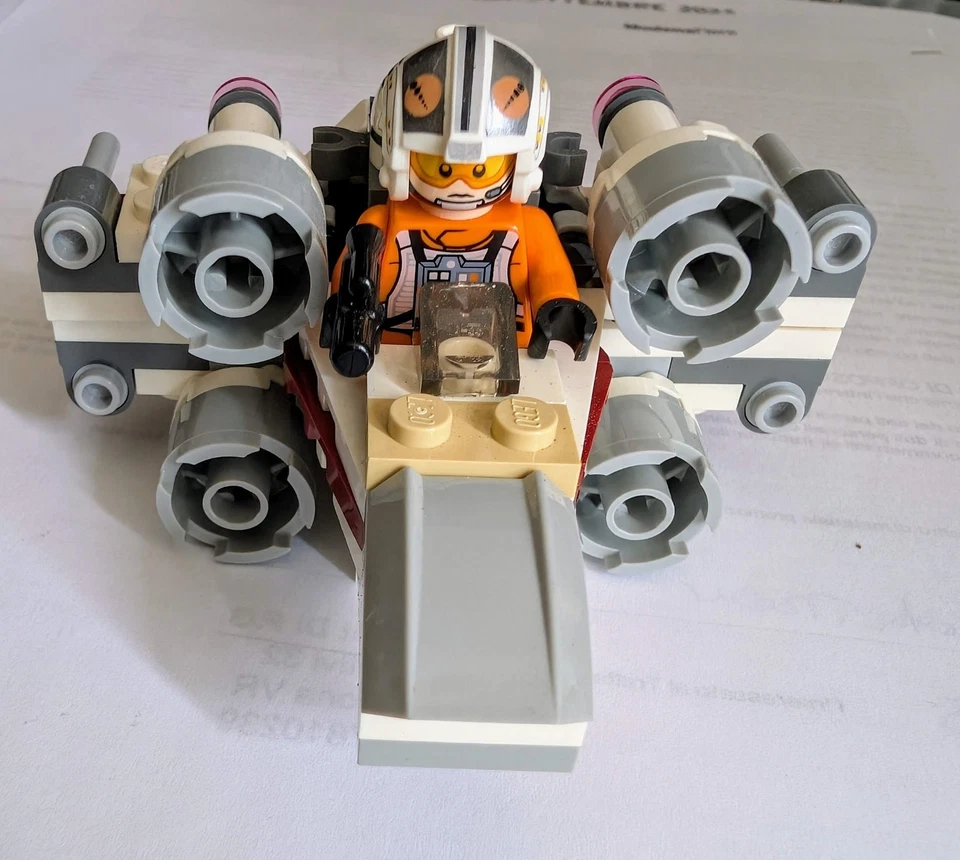 LEGO Star Wars 75032 X-Wing Fighter, foto 1 di 2