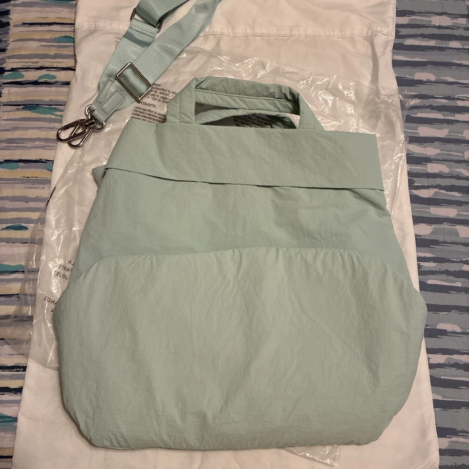 NWT Lululemon On My Level 2.0 bag in tidal blue 19L - Image 3 of 4