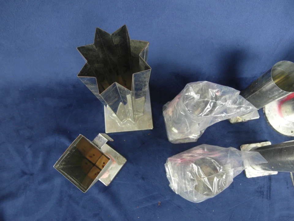 Lot of 9 Metal Pillar Candle Molds Tin Round Star Square 7" - Image 3 of 4