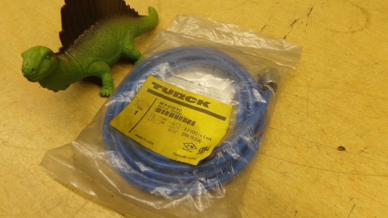 NEW Turck NI 5-G12-YO Proximity Sensor *Free Shipping*