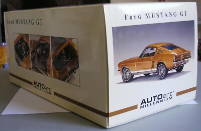 ミニカー AUTO ART( Ford Mustang GT )MILLENNIUM. AUTOART