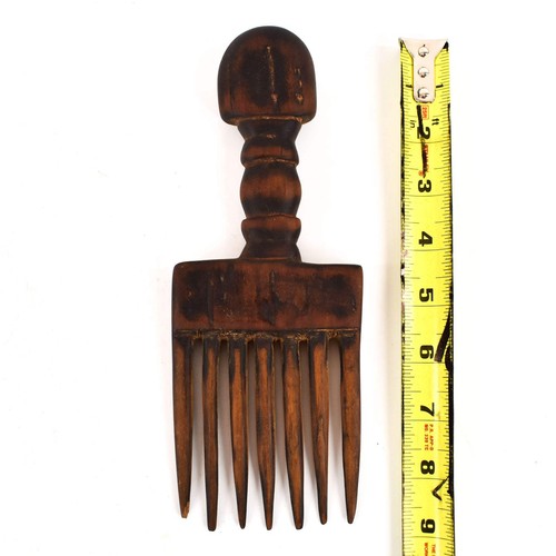 Nyamwezi Mwana Hiti Figural Comb Tanzania - Picture 3 of 8