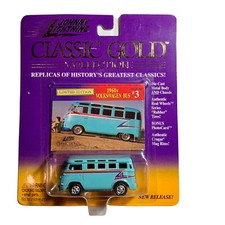1999 JOHNNY LIGHTNING 'CLASSIC GOLD' 1960'S VOLKSWAGEN BUS VW Real Wheels Van