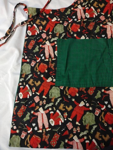 Handmade Christmas Santa Apron C2 - Picture 4 of 10