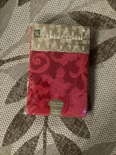 Bed Bath & Beyond 70” X104” Rect. Tablecloth Pointsettia Cloth Christmas NWT