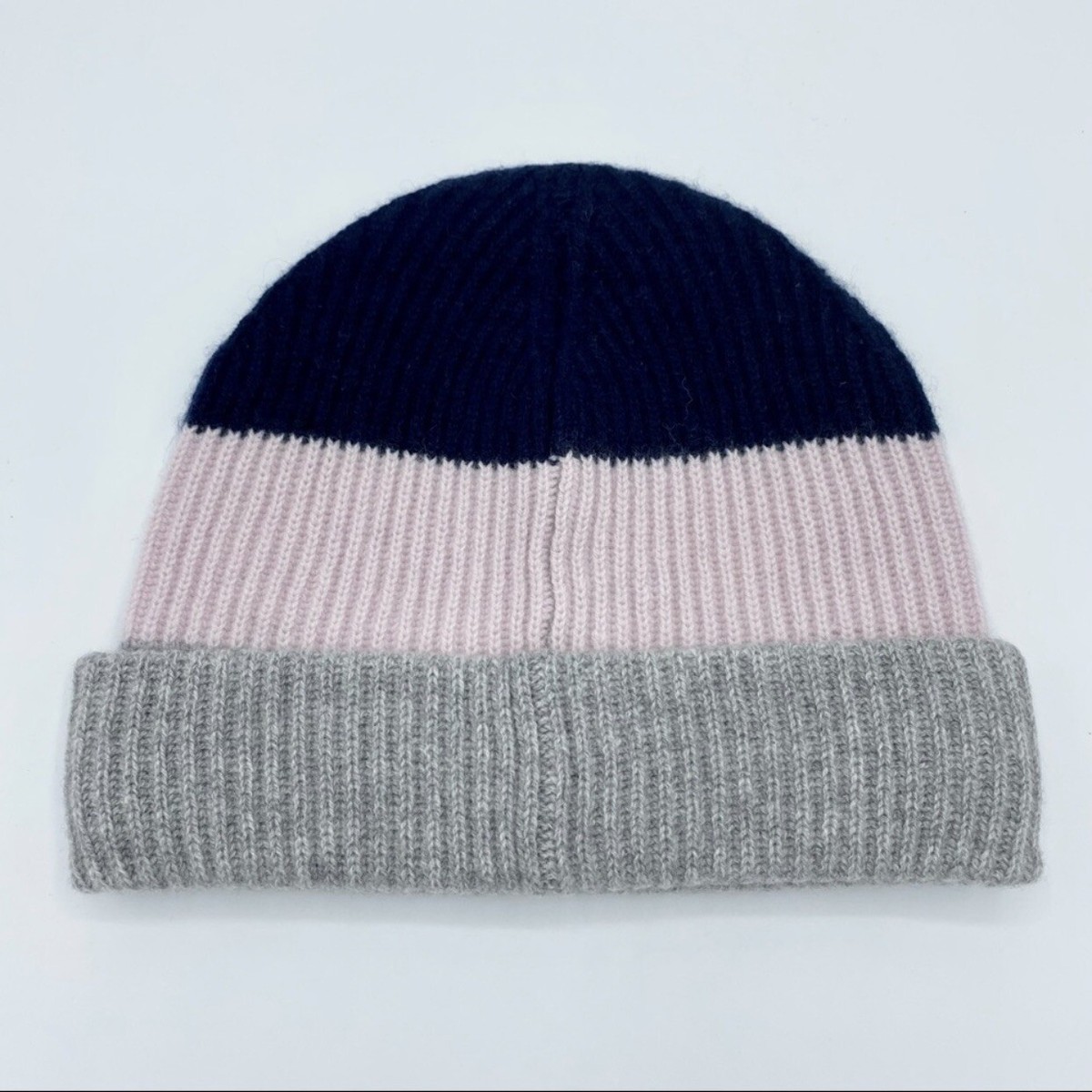 Amicale Cashmere Chunky Cuff Colorblock Beanie NWT Amicale Cashmere Chunky Cuff Colorblock Beanie main image 2
