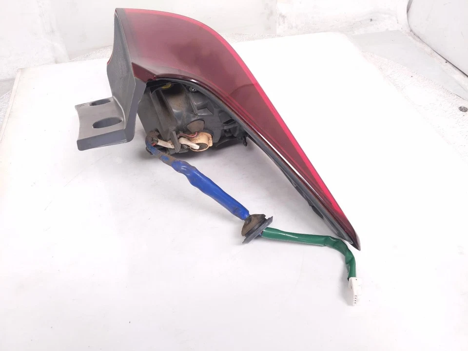 2016 Scion Im Rear Driver Quarter Panel Tail Lamp 81561-12C51 - Image 4 of 4