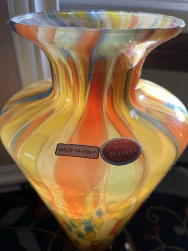 Stunning MURANO Arte, Multicolored LAVORAZIONE vase. Height 13” Made in ITALY