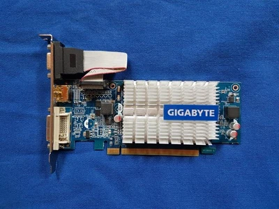 PCI-Express PCIe Grafikkarte Gigabyte GV-N210SL-1GI - Bild 1 von 3