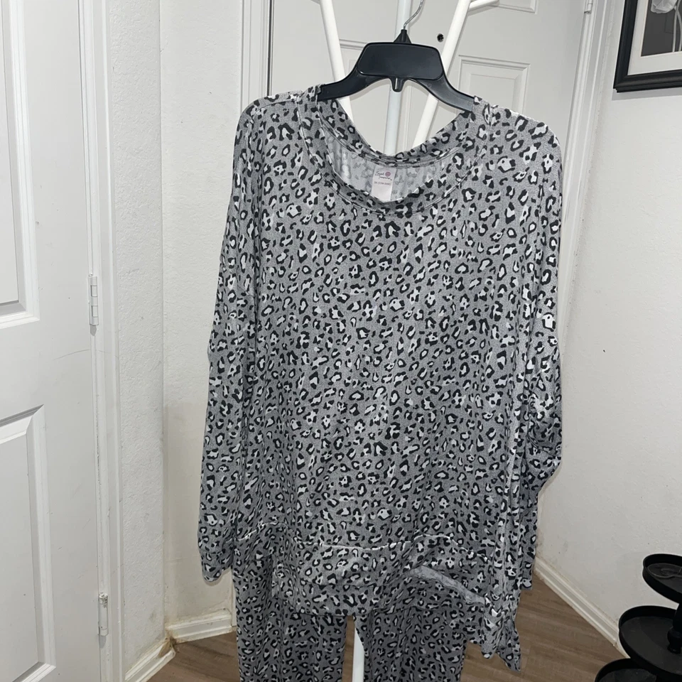 Secret Treasures 2 piezas poliéster spandex ropa de salón conjunto de pantalones PJ Plus talla 3X Foto 3 de 4