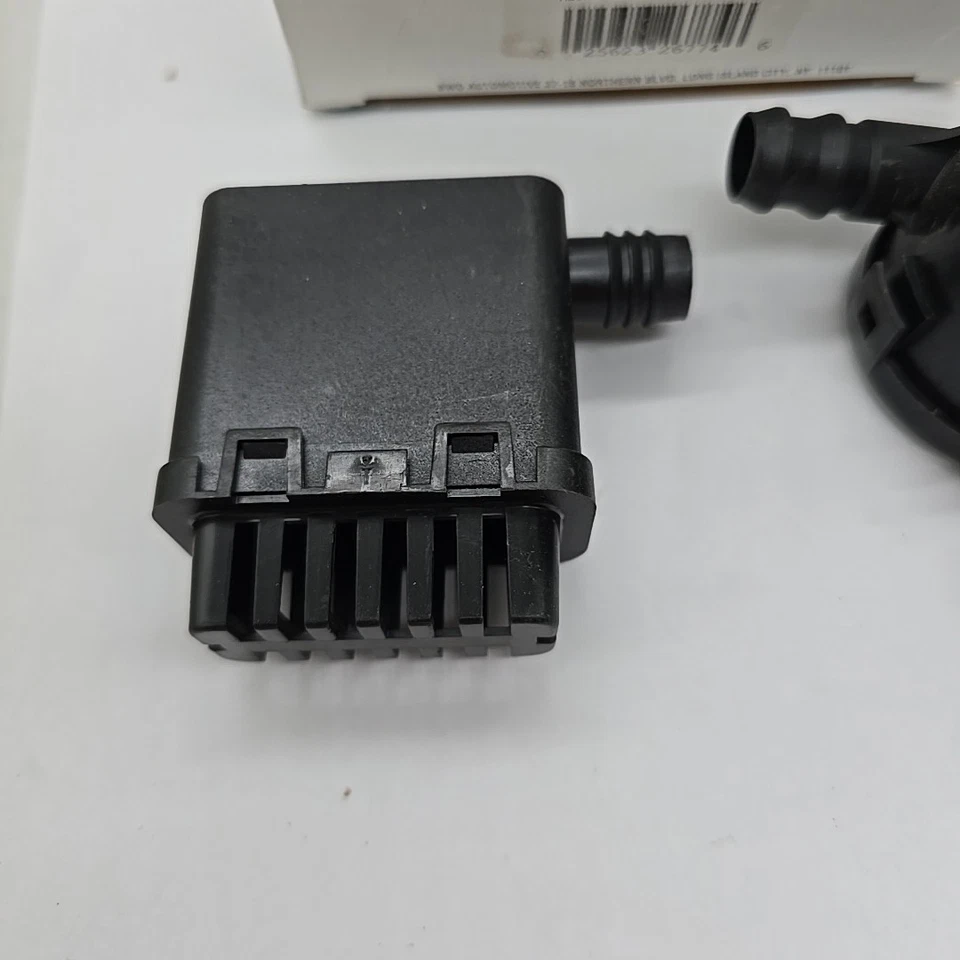 BWD EVAP Vapor Canister Vent Solenoid For Silverado GMC Sierra 1500 2500HD CPV44 - Image 2 of 4