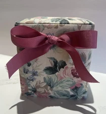 Vintage Croscill Chartwell Floral Fabric Tissue Box Cover Kleenex Cottage