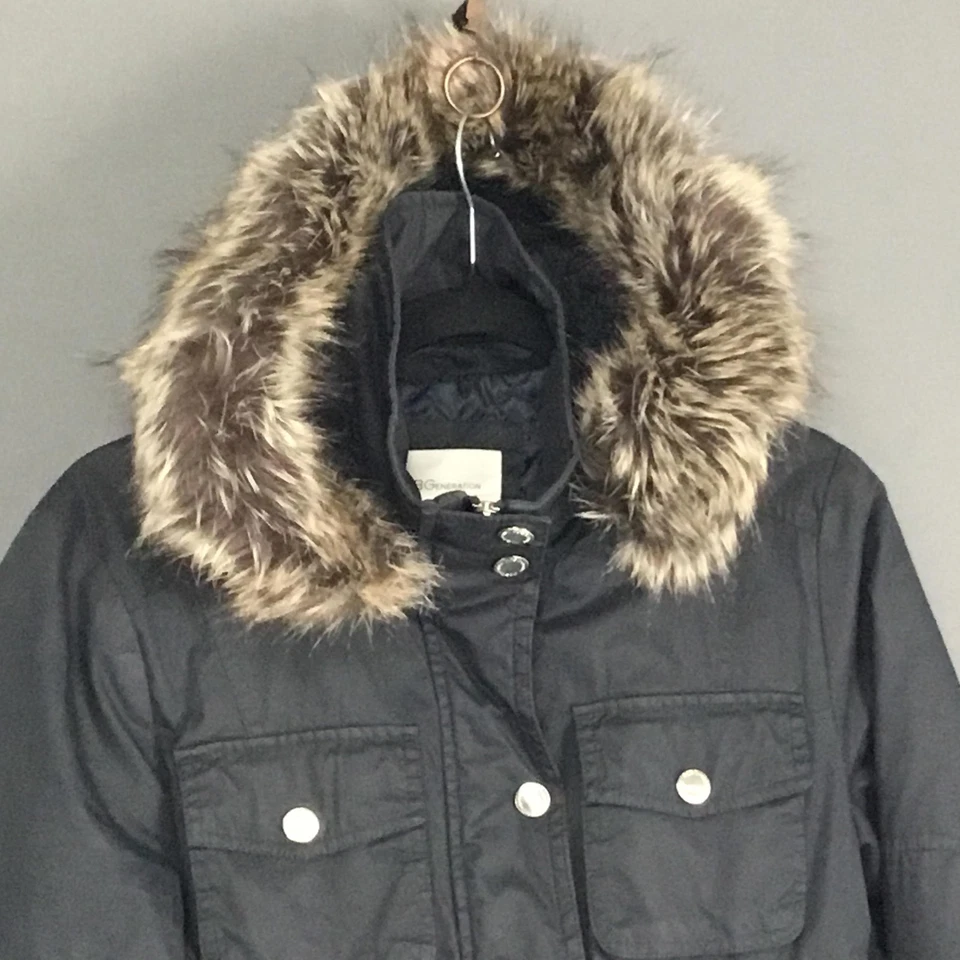 BCBGeneration Coat Womens Medium Navy Blue Parka Faux Fur Hood Quilted Lining - Imagem 3 de 4