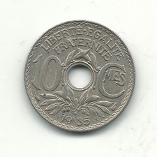 A HIGH GRADE 1935 FRANCE 10 CENTIMES COIN-SMALLER HOLE-NOV372