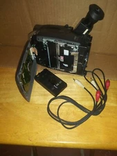 JVC GR-AX920U Videomovie VHS-C Camcorder w/case