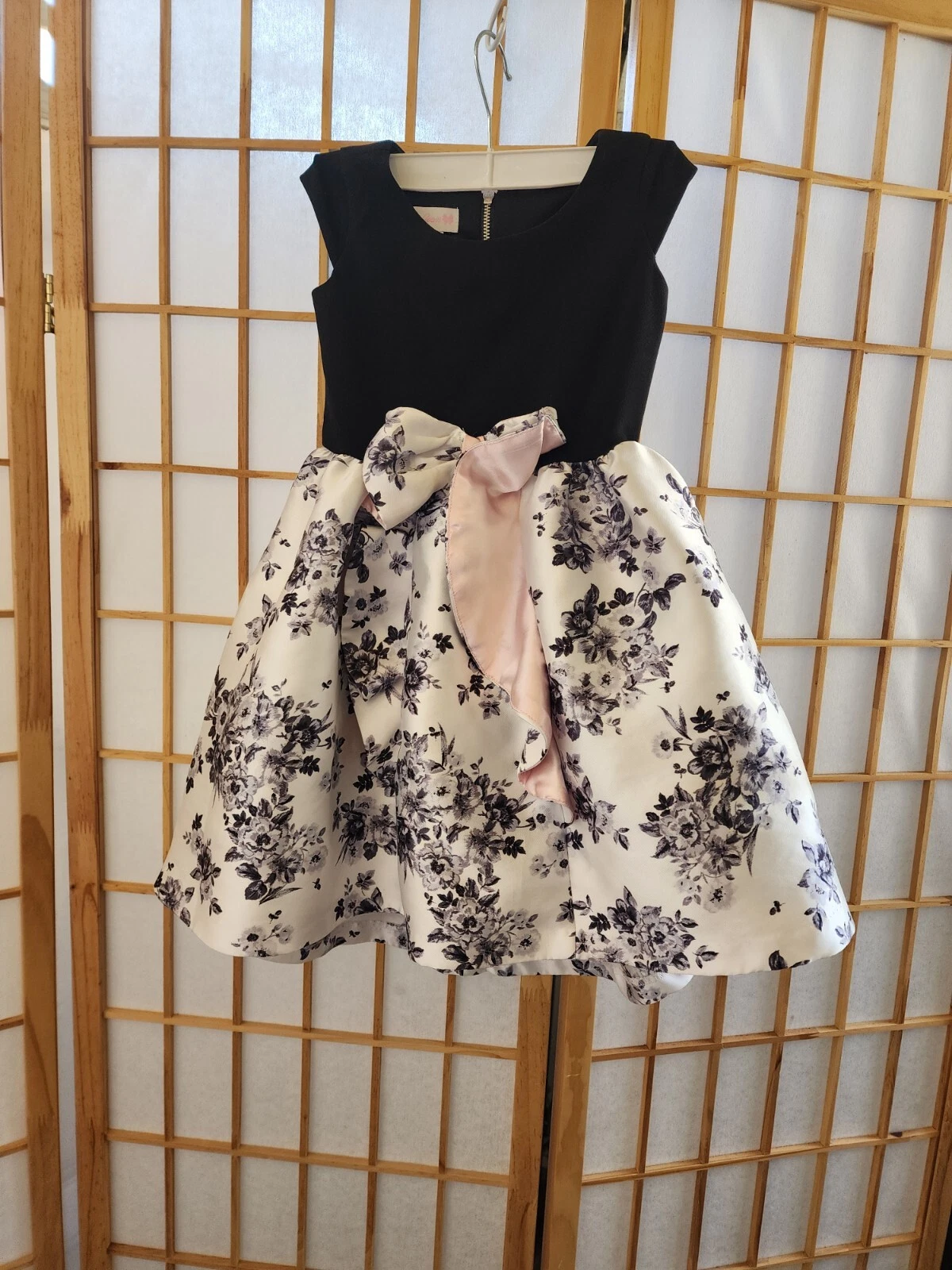 Bonnie Jean Black & Pink Floral Print Front Bow & Ruffle Girls Dress Size 4T
