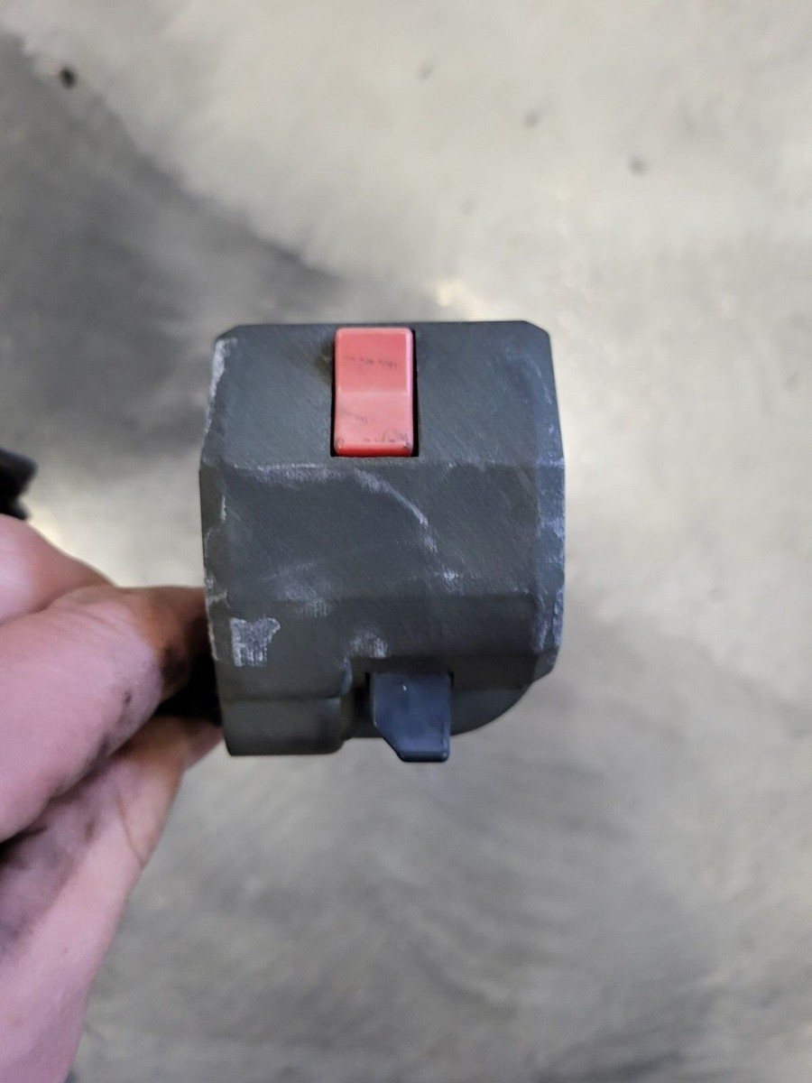 Used OEM 1991-1993 Kawasaki ZX600D Right Switch 46091-1533