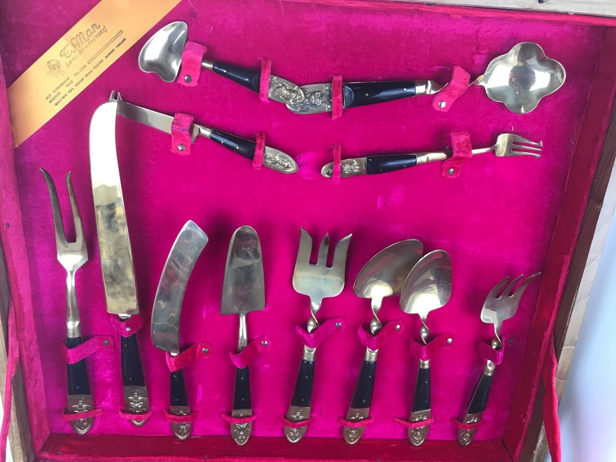 150 Piece T Man Jewelry Factory Flatware Knives Serving Dinner