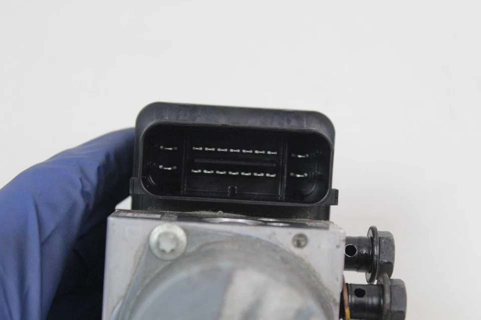 Ducati Scrambler Sixty2 400cc OEM ABS Brake Servo Controller Control Unit - Image 3 of 4