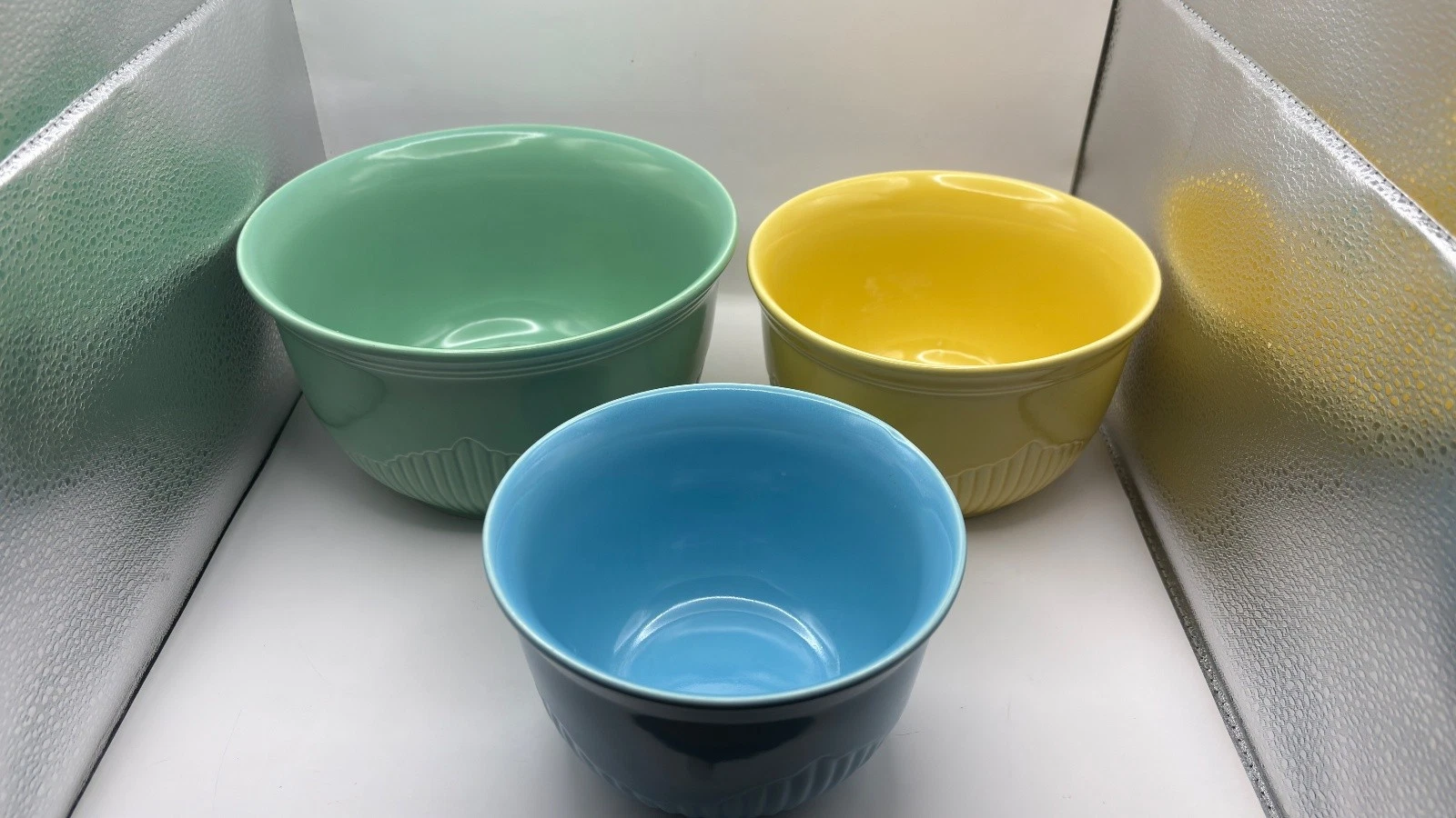Vintage Nesting Ceramic 3 Mixing Bowl Set Multicolor Bowls(Green,Yellow,Blue)