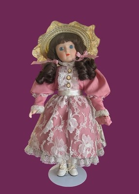 Porzellanpuppe Heritage Mint Ltd Suzette