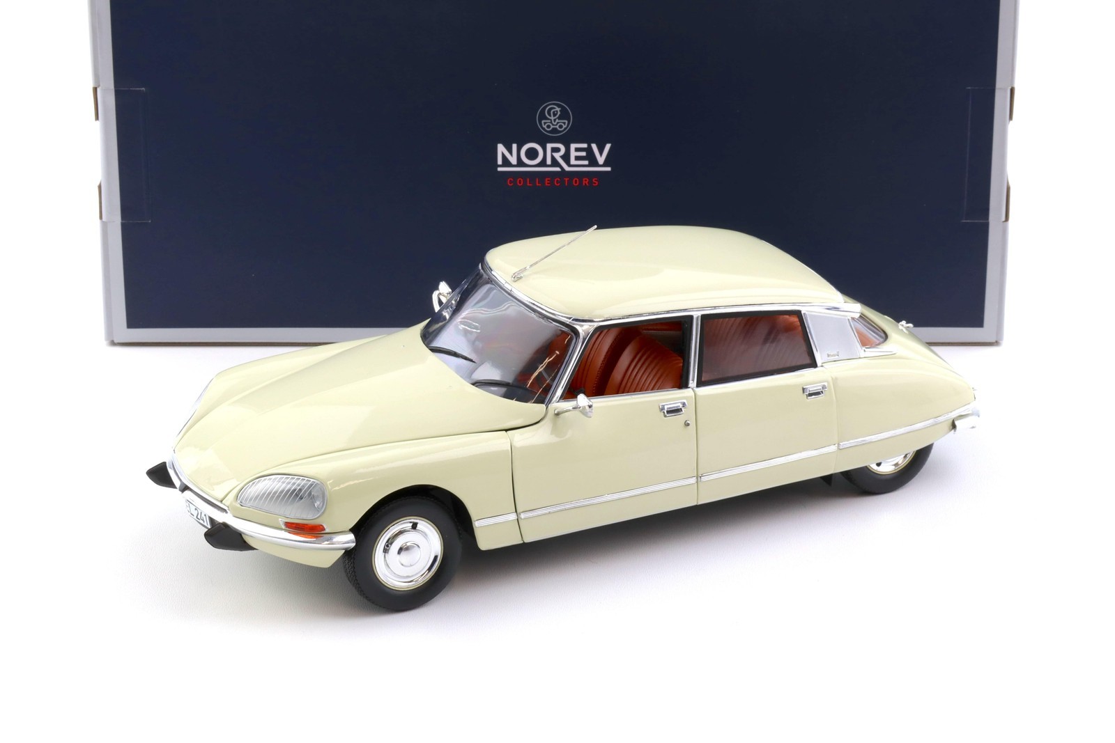 1:18 Norev Citroën DS23 Pallas 1973 Ivory 181582