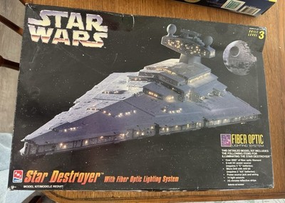 AMT Ertl Star Wars Star Destroyer Model Kit Fiber Optic Lighting System