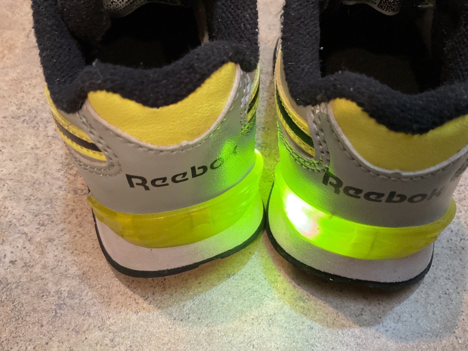 Reebok Toddler Shoes Light Up Neon Yellow and Grey Size 5 K thumbnail 2