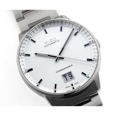 MIDO Commander Big Date M021.626.11.031.00 Automatik Silber Zifferblatt Herre...