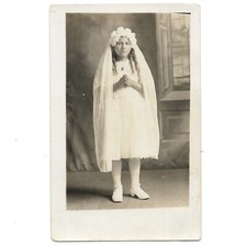Vintage Girl Communion Photo Portrait White Dress Veil Church Prayers C1929 RPPC
