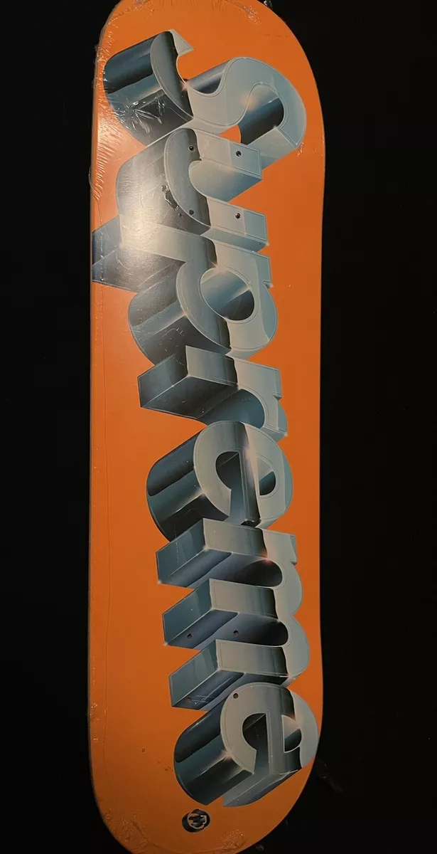 Chrome logo hotsell skateboard supreme