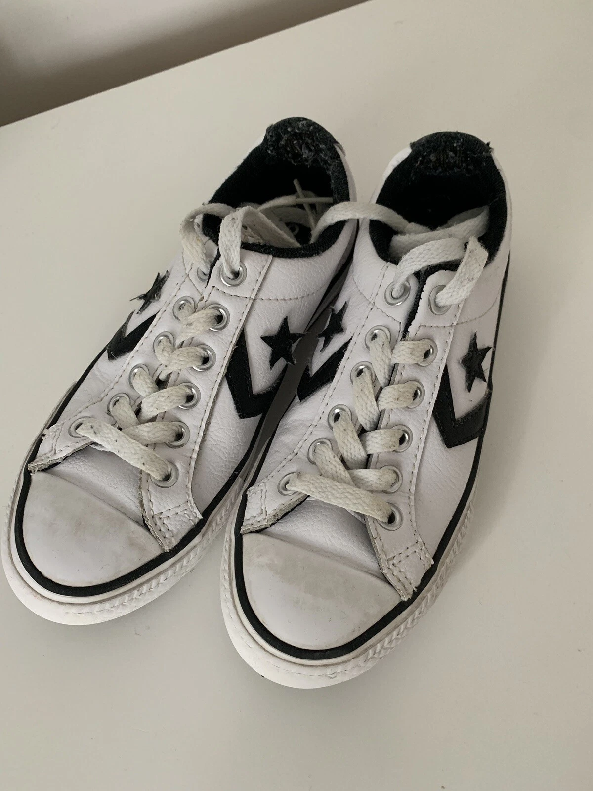 Scarpe da ginnastica Converse Plimsolls in pelle per bambini taglia 13