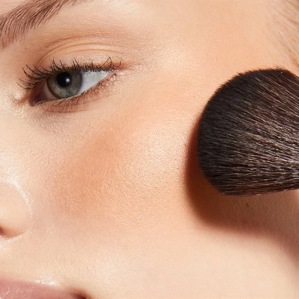 Avon Bronze & Glow Bronzepuder Farbe Warm Glow Glanz Kompakt Puder Bronzer - Bild 4 von 4