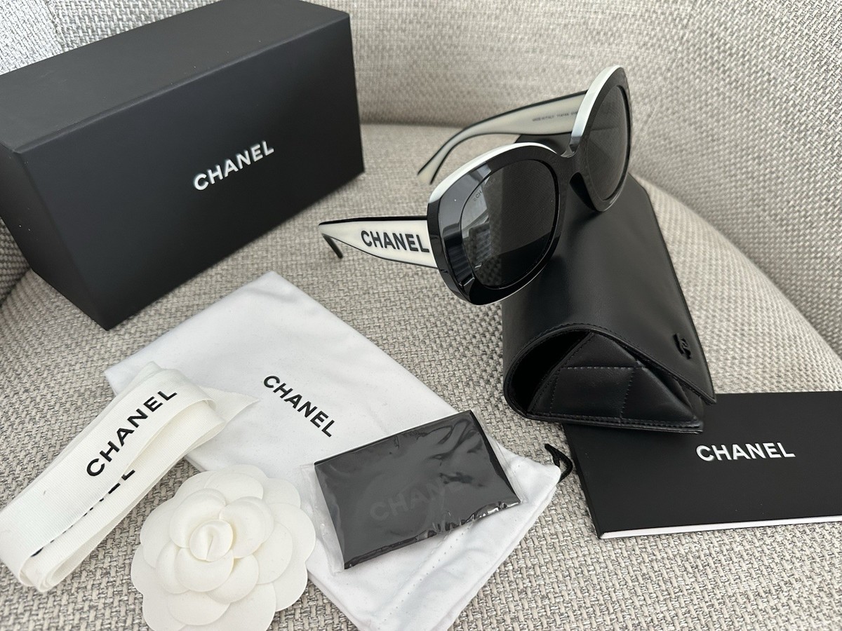 NIB 100%AUTH Chanel Classic Black&White Square Sunglasses 71414A