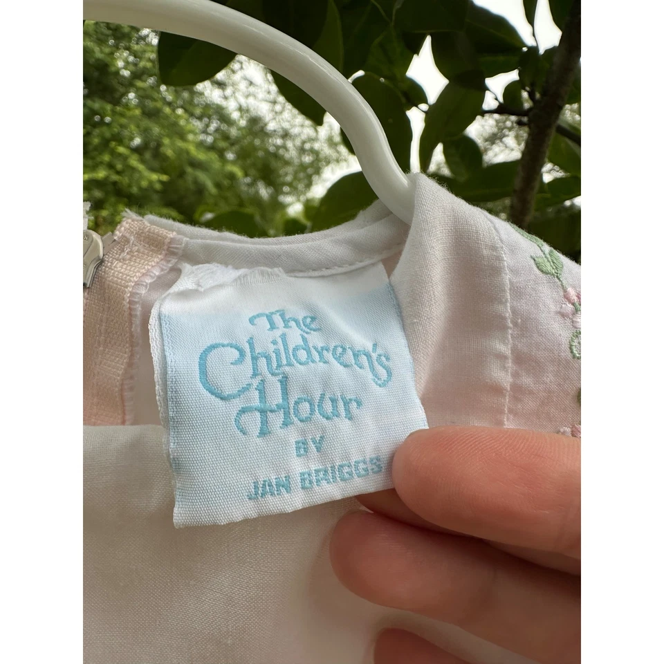 Children's Hour by Jan Briggs Vintage Girls Pink Lace Trimmed Dress Size 4 - Image 4 of 4