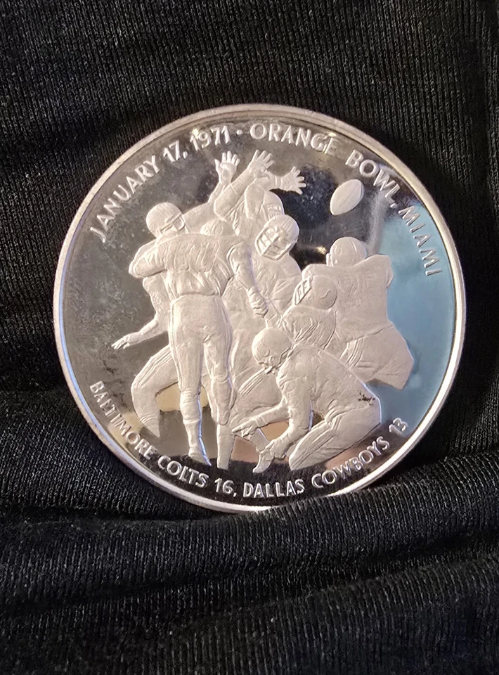 Moneda de plata 1971 NFL Superbowl V 5 Colts Cowboys .999 casi 2 oz plata pura Foto 2 de 3