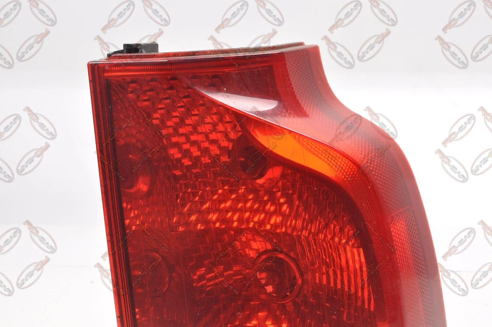 VOLVO V70 II XC70 Facelift Luz Trasera Derecho - Imagen 4 de 4