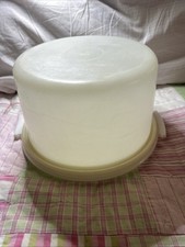 Vintage Tupperware Round Cake Taker Carrier C...