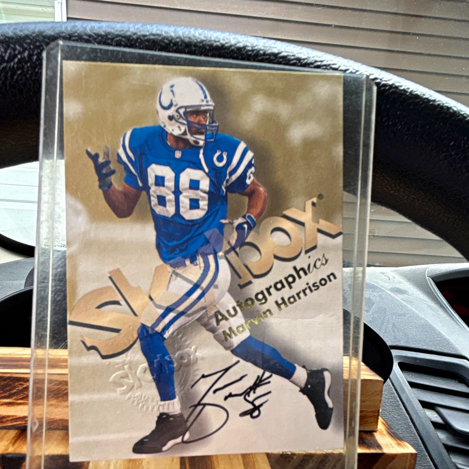 SkyBox 1998 Premium Autographics Marvin Harrison Auto Black Card #38 Colts