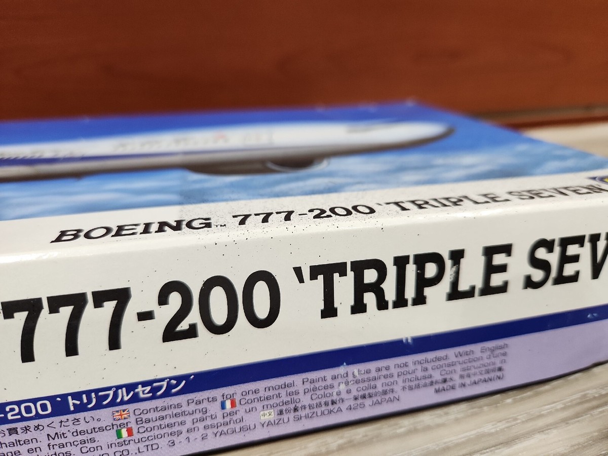 Hasegawa Boeing 777-200 ANA All Nippon Airways 1:200 Model Hasegawa Boeing 777-200 ANA All Nippon Airways 1:200 Model