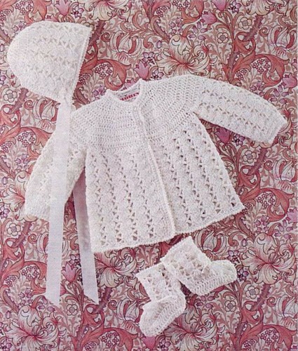Häkelanleitung Kopie 1447.   Baby Mütze Stiefel & Strickjacke.  16-20" Brustumfang.   QK