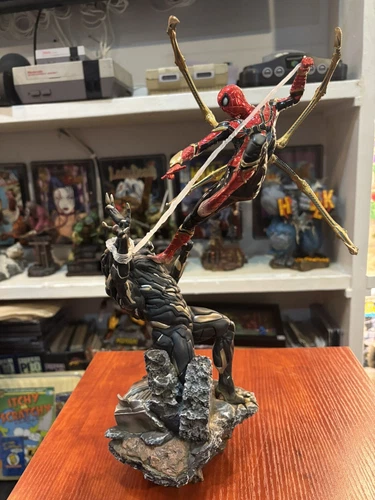 Iron Studios SPIDER-MAN vs. OUTRIDER 1/10 Diorama-Marvel Avengers Endgame