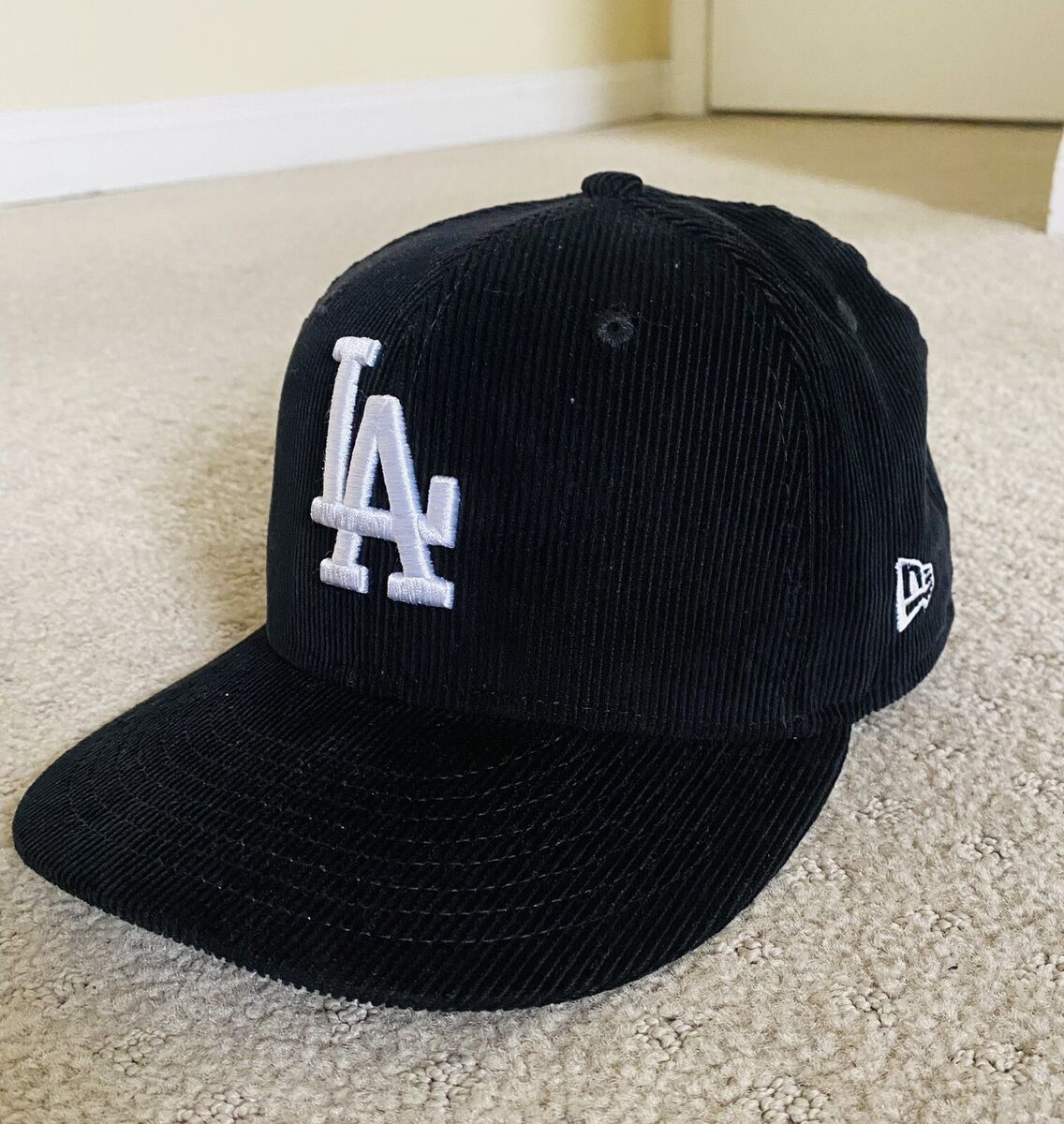 Undefeated x New Era LA Dodgers Fitted | Limited Corduroy Undefeated x New Era LA Dodgers Fitted | Limited Corduroy