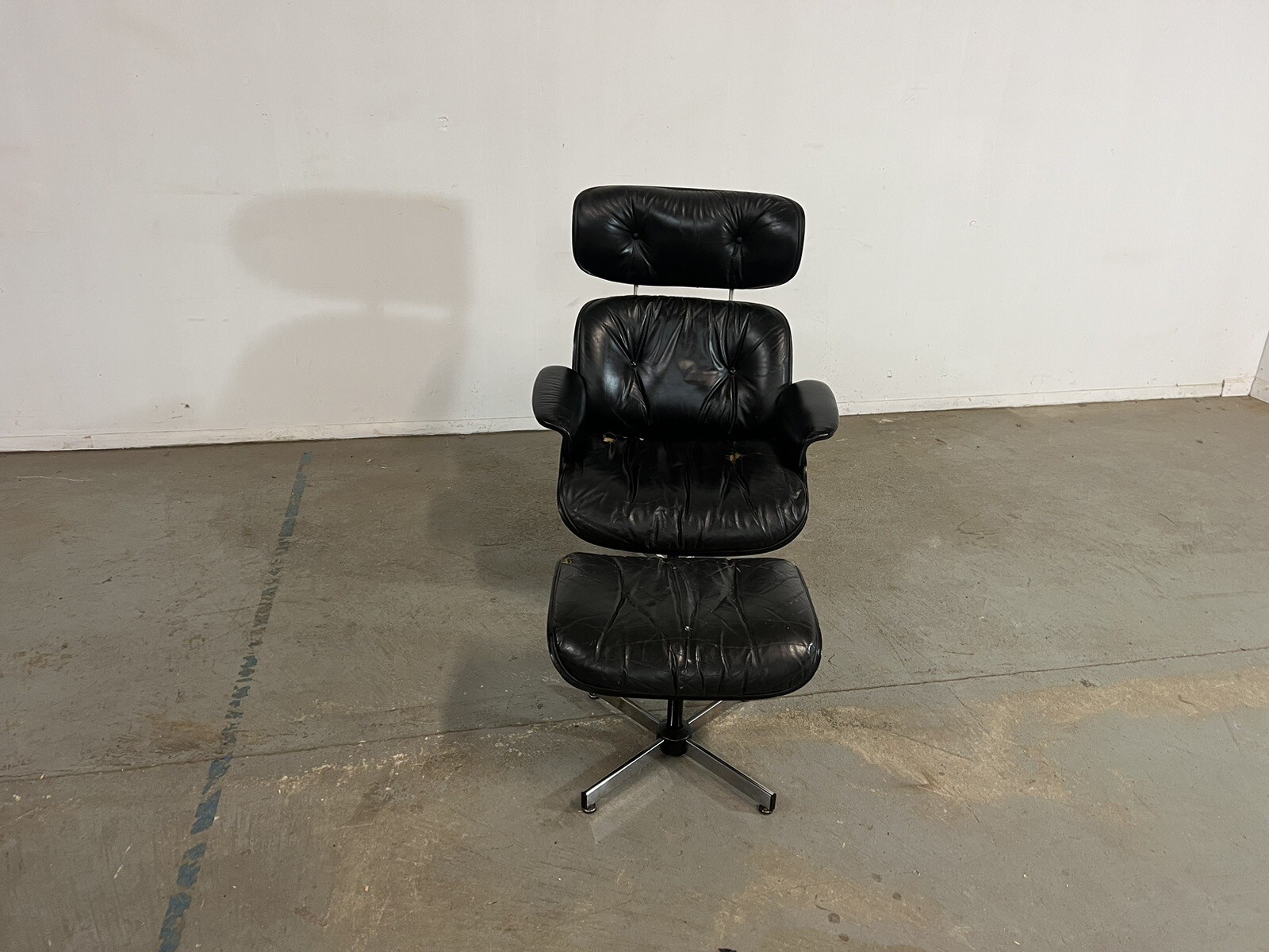 Vintage MidCentury Modern Selig Eames Style Leather Lounge Chair & Ottoman eBay