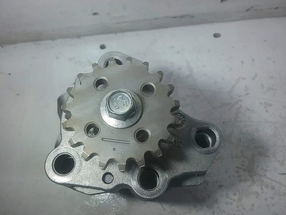 Bomba de aceite de motor Ford Fusion 2014-2019 2,0 L DS7E-6600-AB (híbrido) M115 Foto 2 de 4