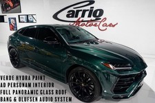 2022 Lamborghini Urus Verde Hydra paint, Ad Personam interior, pano roof, Bang