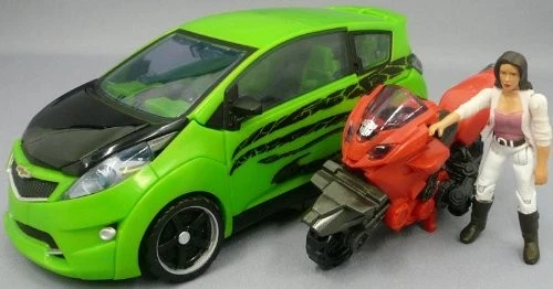 Transformers Revenge of the Fallen RA-25 Skids Mikaela Banes Figure Takara Tomy - Image 2 of 4