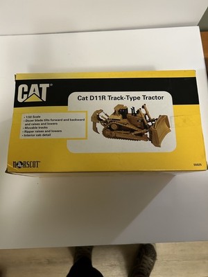 Cat D11R Track-Type Tractor 1:50 scale diecast model 55025 by
