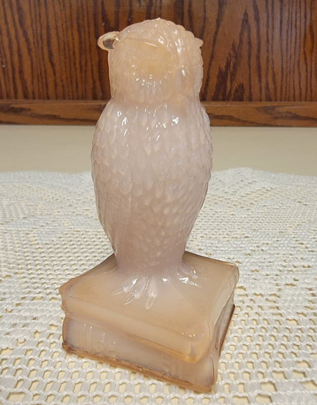 Vintage HTF Degenhart OWL on BOOKS in  CROWN TUSCAN