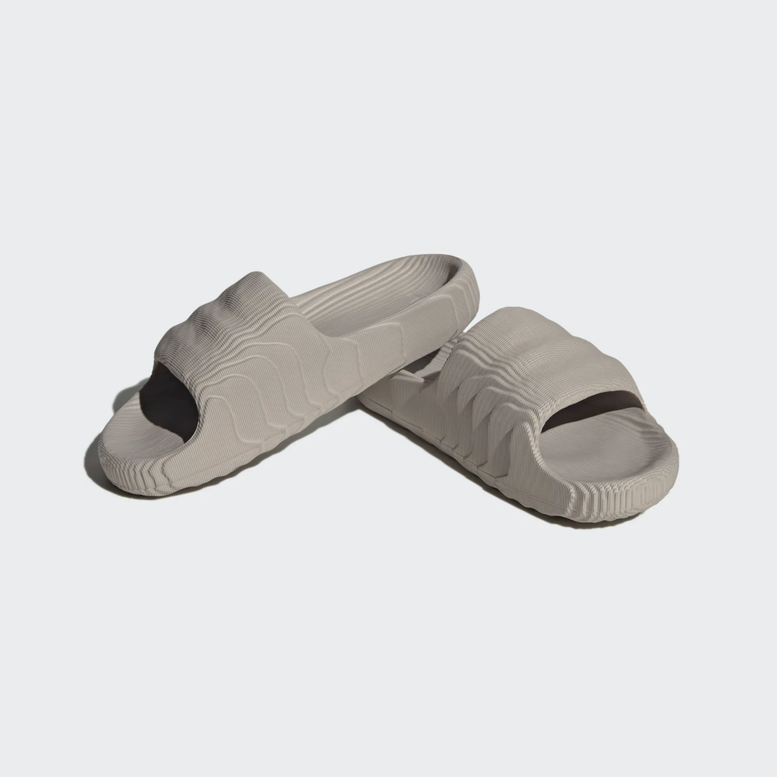 NEW Adidas Adilette 22 Men’s Size 10 Slides Sandals Core Light Brown HQ4670